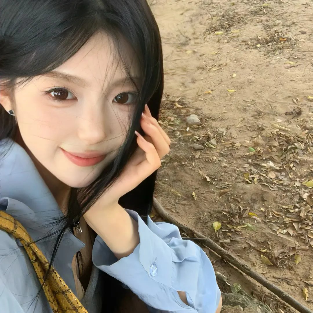 艳女新装